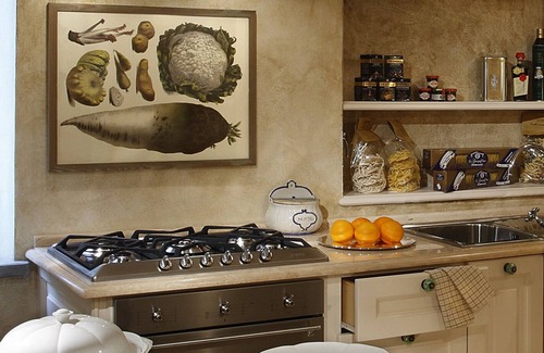 Old Town Apartment | Renovated Apartment in Perugia with Spa and Breakfast