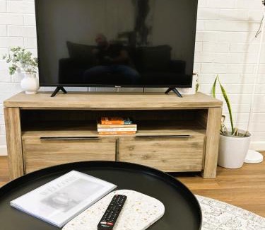 South Hedland Apartment | Stylishly Renovated Abode