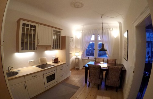 Dresden Apartment | Renovated Villa Near Elbradweg with Breakfast & Family Amenities