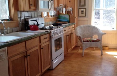 Brooksville Cottage | Updated Waterview Cottage Near Penobscot Bay - Sleeps 5