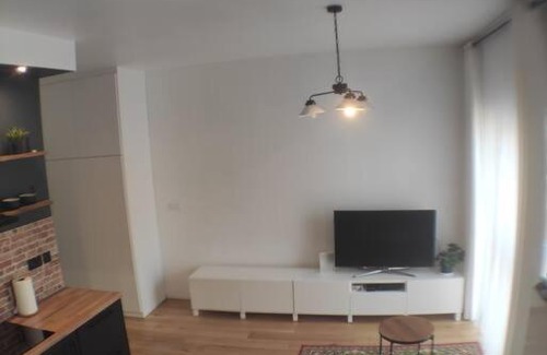 Nowa Praga Apartment | Stylowe Studio - Guest Rated 10/10 & Wheelchair Accessible
