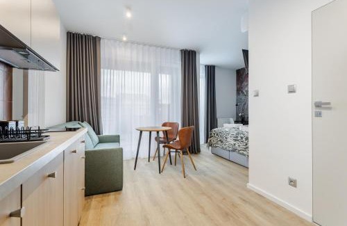 Jezyce Apartment | Discover Very Berry - Pet Friendly with 24h Self Check-In