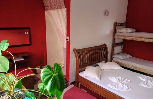 Bairro da Enseada Bed & Breakfast | Cozy Suite with Free WiFi, Steps from Caraguatatuba Beach