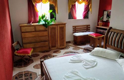 Bairro da Enseada House | Cozy Suite with WiFi, Steps from Caraguatatuba Beach