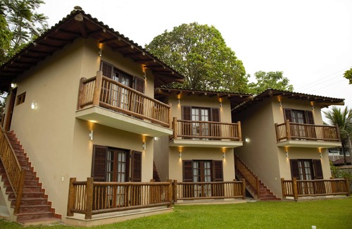 Barra do Sahy Apartment | Family-Friendly Suite at Vila dos Caetés in Barra do Sahy