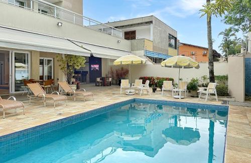 Enseada Apartment | Suíte Churrasqueira Piscina AC Perto da Praia