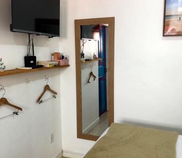Sao Cristovao House | Vibrant Oceanfront Suite in Cabo Frio - Guest Rated 10/10