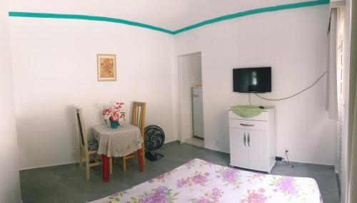 Parque Burle House | Cozy Suite with Kitchen and Garden Access - Perfect for Families