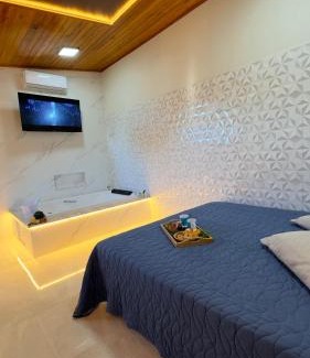 Piratuba House | Unique Suíte dos Sonhos: Romantic Getaway with Hot Tub