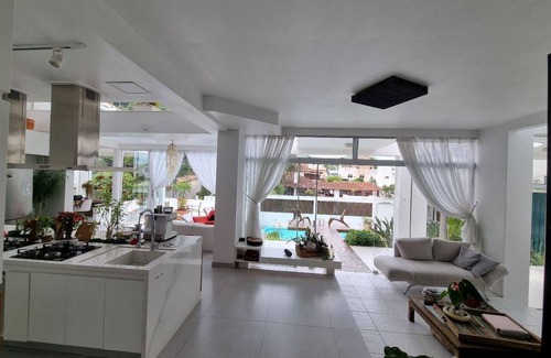 Agronomica House | Premium Coliving Suite in Beautiful Florianópolis