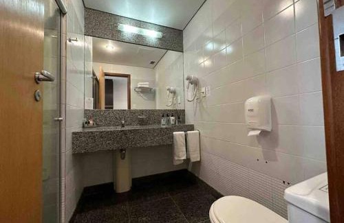 Serra Apartment | Elegant Suite at Savassi Hotel with Family-Friendly Amenities