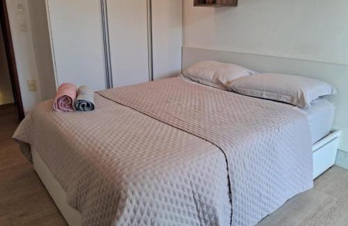 Flamengo House | Beachfront Bliss at Pé na areia do Flamengo - 9/10 Rating