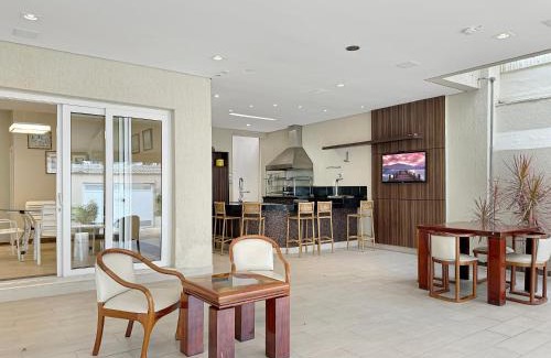Enseada Apartment | Suíte Piscina e Churrasqueira AC Acesso a Praia