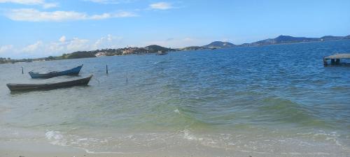 Sao Pedro da Aldeia Hotel | Ocean View Haven: Suíte Ponta da Areia with Top Ratings