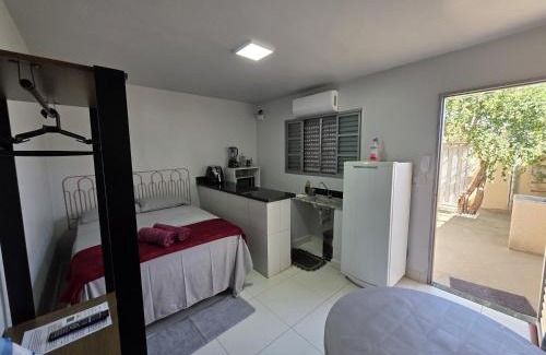 Goiania Villa | Cozy Quitinete with AC, WiFi & Private Parking - 8.9/10!