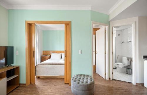 Pinheiros Apartment | Elegant Suites at INNSIDE Pinheiros with Ocean Views