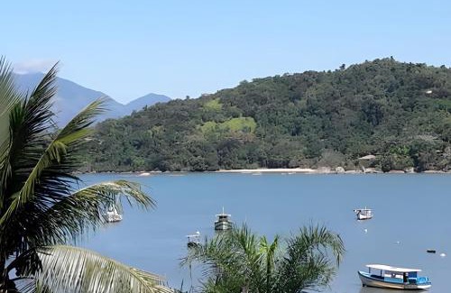 Paraty Ski Chalet | Relaxing Suites Jardim a Beira Mar for Family Getaways