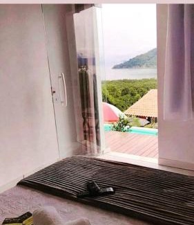 Paraty Hotel | Discover Suítes Mirante Corumbê: Poolside Retreat Awaits