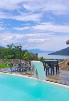 Paraty Hotel | Discover Suítes Mirante Corumbê: Poolside Retreat Awaits