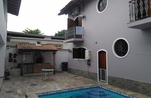 Jacarepagua House | Guest Rated 10/10: Suítes Nosso Lar with Pool & Kitchen