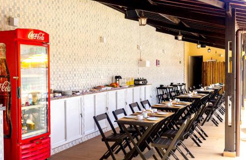 Porto de Galinhas Hotel | Discover Pontal dos Golfinhos: Ocean Views & Pool Access