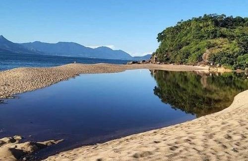 Jardim Capricornio House | Discover Suítes Som do Mar: Pet-Friendly Retreat with 9.5/10 Score