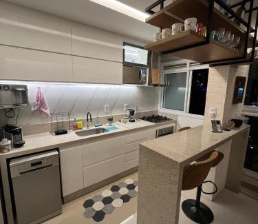 Setor Bueno Apartment | Experience Breathtaking Views at Sua Casa no Bueno