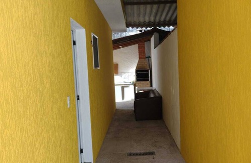 Balneario Mogiano House | Experience Oceanfront Bliss at Sua Casa no Litoral