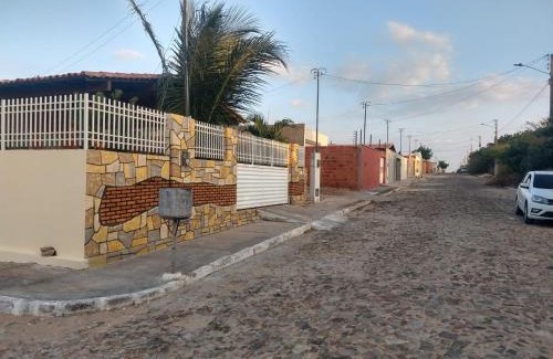 Parnaiba House | Relax in Sua Casa no Litoral with Ocean Views & Pet-Friendly