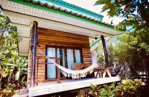 Ko Kood Resort | Idyllic Suan Maprao Ko Kut Resort with Oceanfront Views