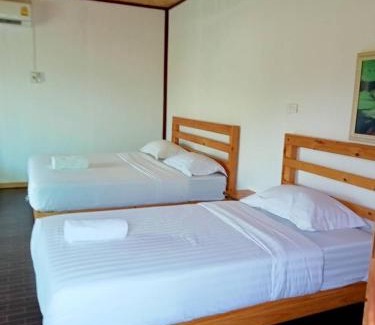 Phu Kradueng House | Relax at Suannamphukradueng & Suansook Resort with Pool
