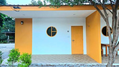 Don Sak House | Family-Friendly Suanvadee Resort with 8.9/10 Rating