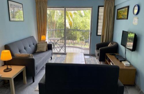 Bandar Sunway Apartment | Relaxing Subang Ville Ehsan Apartment with Pool & Spa