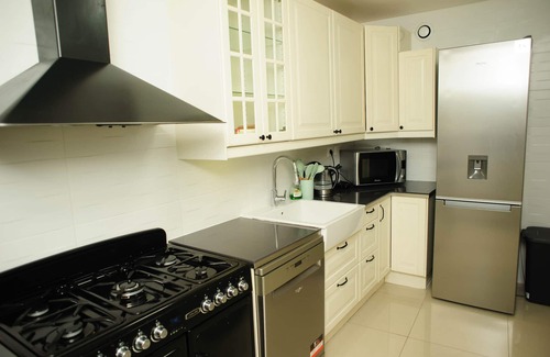 Montaigut House | Exceptional T5 Hotel near Paris, Créteil - Family Friendly