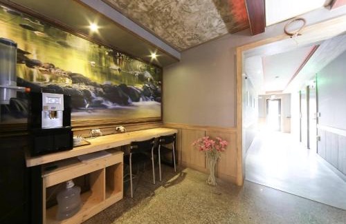 Pohang Hotel | Budget-Friendly Stay at Subiztel: Perfect for Families
