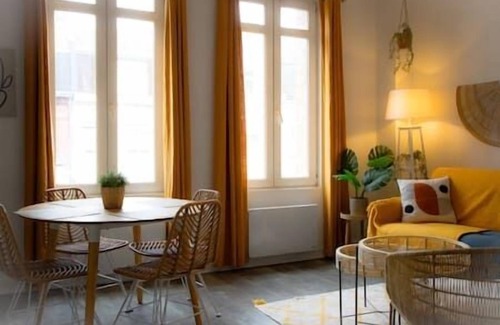 Lens Apartment | Comfortable Stay at Sublimé 2 Lens for Up to 6 Guests