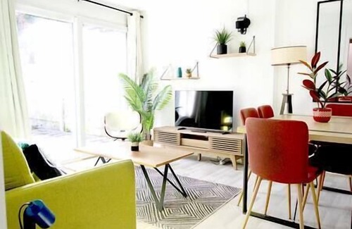 Lens Apartment | Cozy Sublimé-lens for 4 with Breakfast & Kitchen Access