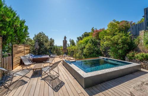 Villeneuve-les-Avignon Villa | Enchanting 180° Views at d'Avignon Villeneuve Ventoux