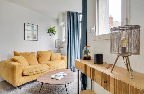 Decre-Cathedrale Apartment | Pet-Friendly Duplex Near Nantes Cathédrale - Rated 9/10