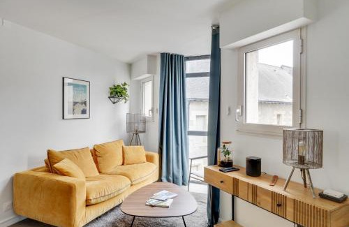 Decre-Cathedrale Apartment | Pet-Friendly Duplex Near Nantes Cathédrale - Rated 9/10