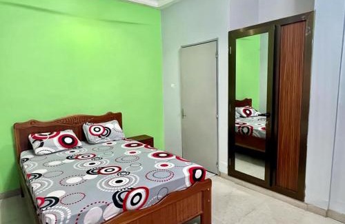 Ouagadougou Apartment | Delightful Sublime Lodge: Pet-Friendly with Breakfast Included
