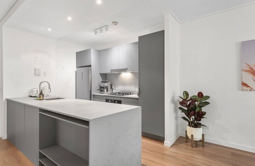 Teneriffe Apartment | Discover Simplicity: 1Bed/Study with Pool & Balcony