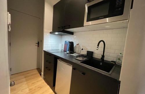 Le Busca Apartment | Delightful T2: Fully Renovated & Family Friendly Stay