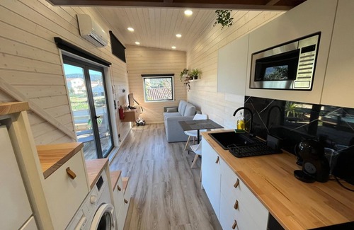 Amares Ski Chalet | Idyllic Tiny House with Private Pool Near Braga