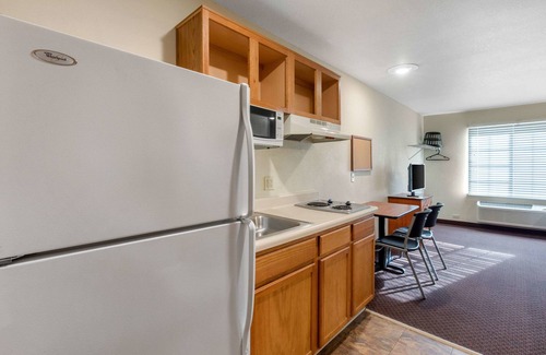 Huntsville Hotel | Convenient Suburban Studios Near Huntsville University