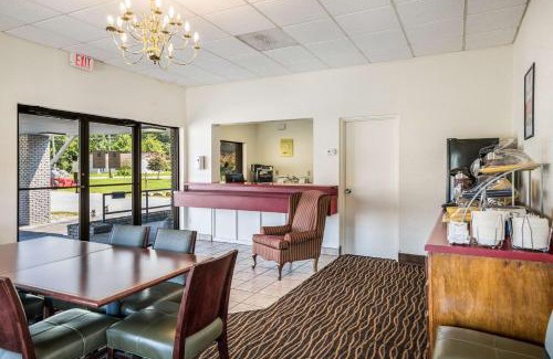 Middlesboro Hotel | Child-Friendly Comfort at Suburban Studios Middlesboro