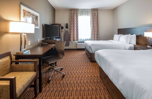 Midland Hotel | Guest Rated: 9/10 at Suburban Studios Midland I-20
