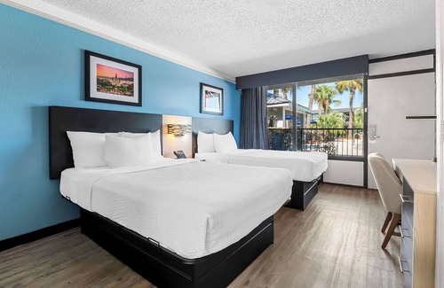 Slidell Hotel | Budget-Friendly Rodeway Inn Slidell I-10 with Pool & Breakfast