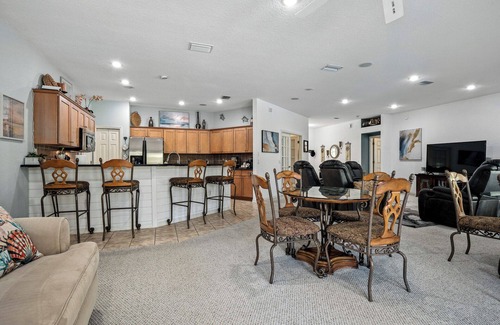 Dunnellon House | Exclusive Deal: Succulent Paradise Home with Pool & Gardens