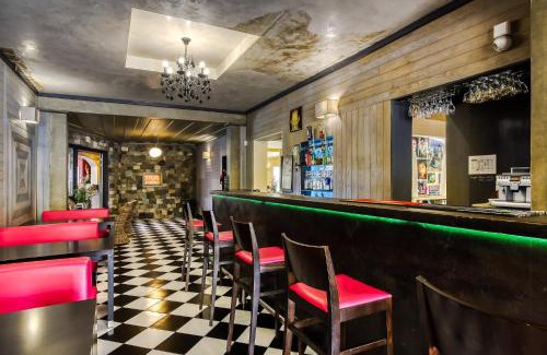 Centre Ville Hotel | Family-Friendly Stay at Sud Hôtel with Pool & Breakfast